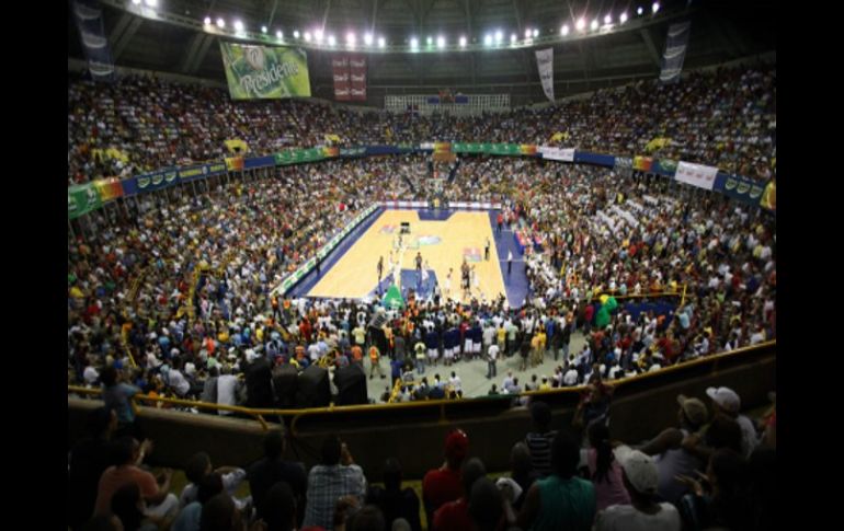 El Palacio de los Deportes será el escenario donde se enfrentarán Spurs y Clippers. EFE  /