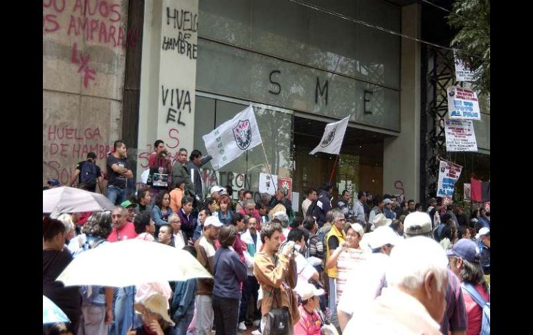 El SME realizó esta semana una protesta en avenida Insurgentes, en la capital del país. NOTIMEX  /