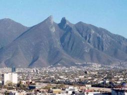 Imagen panorámica del Cerro de la Silla de Nuevo León. ESPECIAL  /