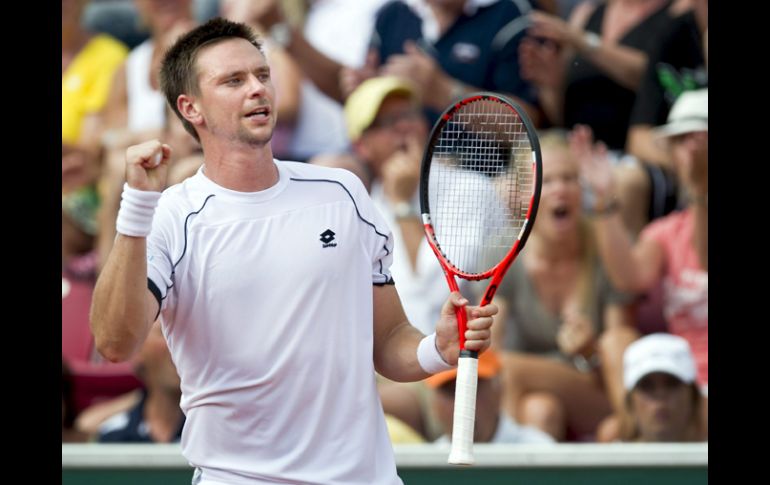 Robin Söderling enfrentará ahora al español David Ferrer en semifinales. EFE  /