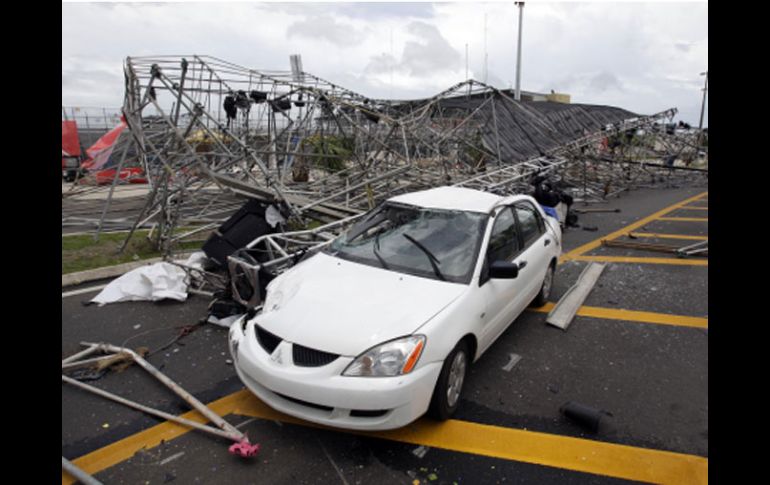 Imagen de los daños causados por la tromba en Mayagüez. AP  /