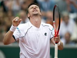 Robin Söderling celebra su victoria en la semifinal de Bastad contra David Ferrer. EFE  /