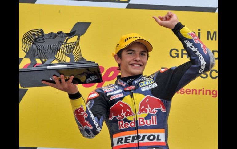 El español Marc Márquez celebra su victoria en el Gran Premio de Alemania de 125cc. EFE  /