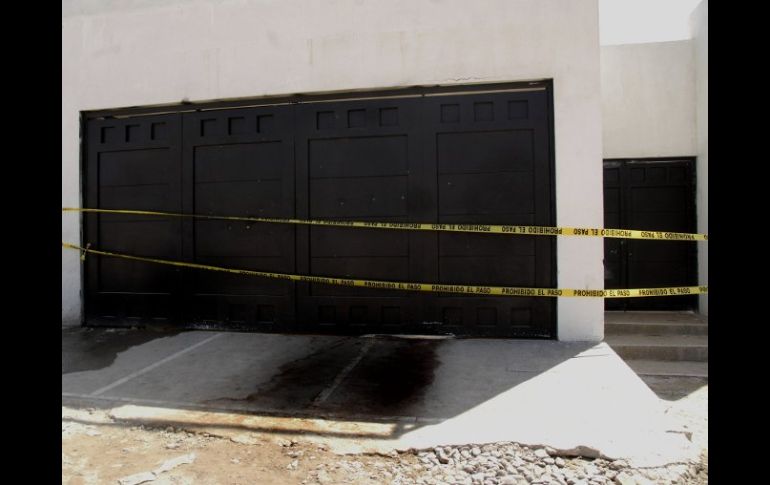 Vista del exterior del lugar donde 17 personas fueron asesinadas el 18 de julio en Torreón. EFE  /