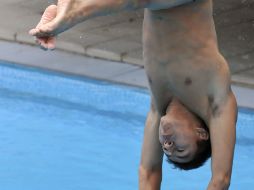 El clavadista mexicano Alejandro Islas ganó el oro para México en los JCC. EFE  /