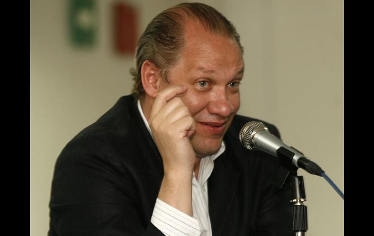 Rafael Rojas durante la conferencia ‘‘Utopía y desencanto en Hispanoamérica’’, en Guadalajara. M. FREYRIA  /