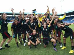 Las jugadoras mexicanas festejan su victoria ante la Selección de Nigeria. MEXSPOT  /