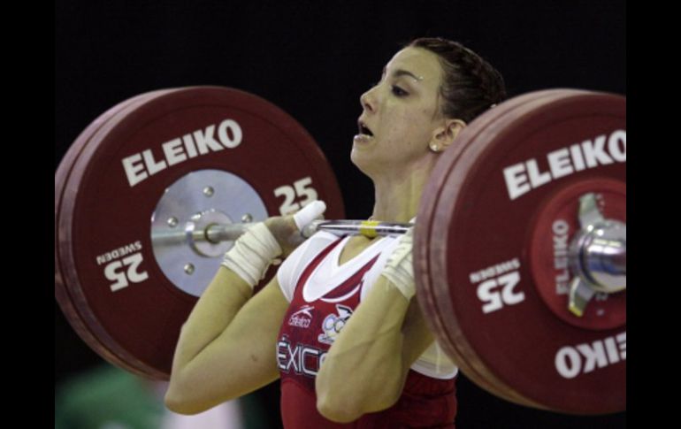 La mexicana Cinthya Domínguez se quedó con la medalla de plata. AP  /