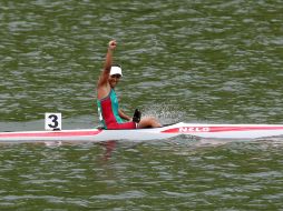 La canoista mexicana, Denisse Olivella, celebra tras obtener ayer la medalla de oro en la prueba K1, 200 metros. EFE  /