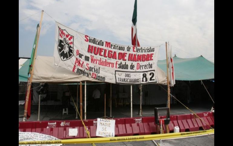 Miembros del SME se han manifestado manteniendo una huelga de hambre por más de 80 días. EL UNIVERSAL  /