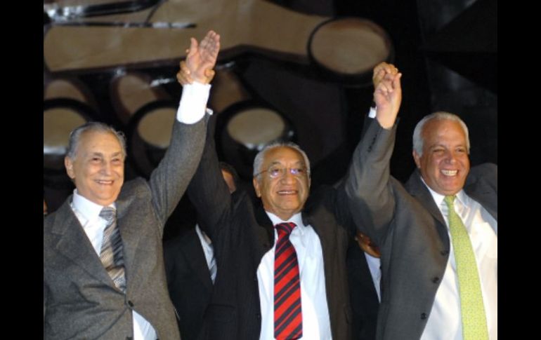 Joaquín Gamboa Pascoe, presidente del Congreso del Trabajo, González Cuevas secretario general de la  CROC y José Ramos Martell. NTX  /