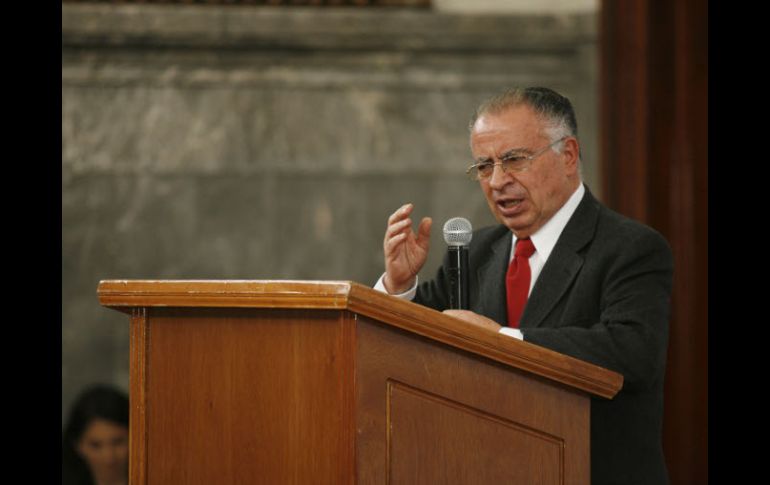 Mariano Azuela asistió a la clausura del Diplomado en Derechos Humanos en Palacio de Gobierno. M. FREYRIA  /