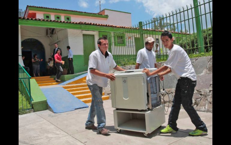 En el embargo de las oficinas del Comude se llevaron hasta el equipamiento (vallas) que se coloca en la Vía RecreActiva. S. NÚÑEZ  /