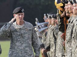 McChrystal cierra así un ciclo de vida, con una ceremonia castrense en la base de Fort McNair, en las afueras de Washington. ESPECIAL  /