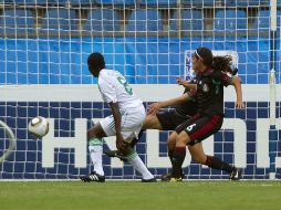 La defensa mexicano paso problemas en su duelo anterior ante Nigeria. MEXSPORT  /