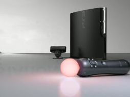 El 'Move' de la PS3, no solo captura movimientos, sino que se coordina con una cámara que también detecta voz. ESPECIAL  /