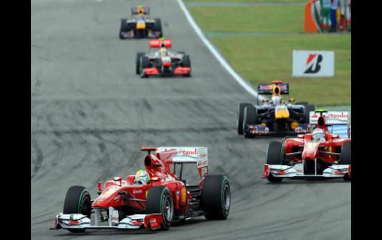 Fernando Alonso se impone por delante de la competencia en el Gran Premio de Alemania. AFP  /