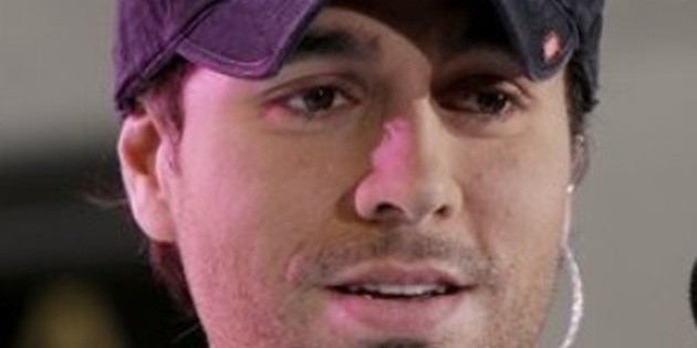 Enrique Iglesias Insiste En Ba Arse Desnudo El Informador