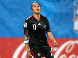 La delantera Renae Cuéllar lamenta fallar una ocasión de gol para México. MEXSPORT  /