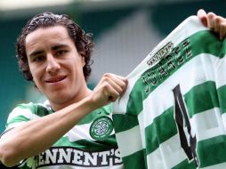 Efraín Juárez portará el número cuatro en su playera del Celtic. AP  /