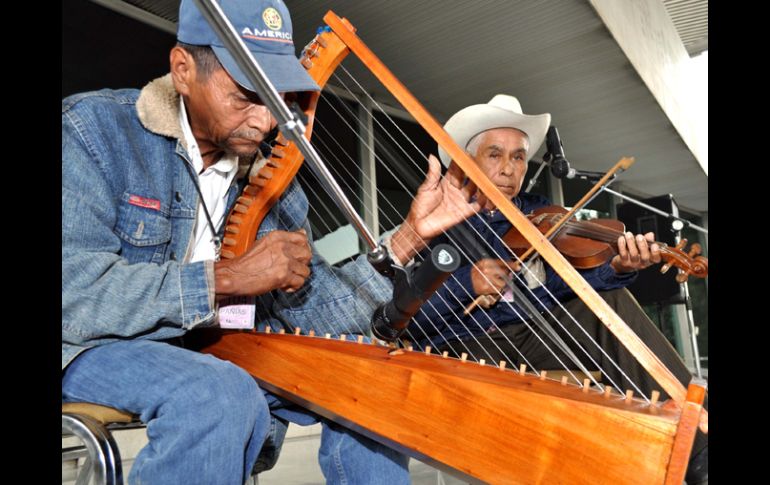 La pieza fue ejecutada por primera vez por los músicos totonacos Francisco Diego Rodríguez y Manuel Santiago Isabel. EL UNIVERSAL  /