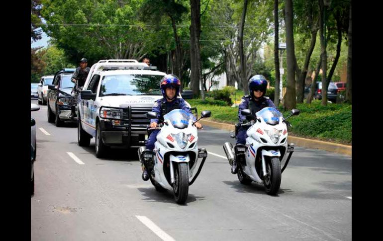 El gobernador reconoció la labor que hacen los elementos de las corporaciones de la Policía al exponer sus vidas. E. PACHECO  /