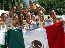 El equipo mexicano de nado sincronizado se colgó el oro en Mayagüez. MEXSPORT  /