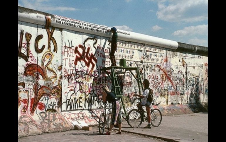 Desde los setenta, el muro es una atracción para los turistas. ARCHIVO  /