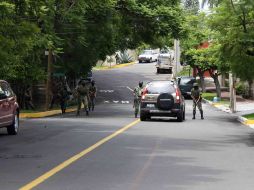 Elementos del Ejército durante el operativo en Colinas de San Javier. HINOJOSA  /