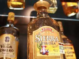 Cerca de 400 millones de chinos que conforman la clase media de ese país son potenciales consumidores de tequila. ARCHIVO  /