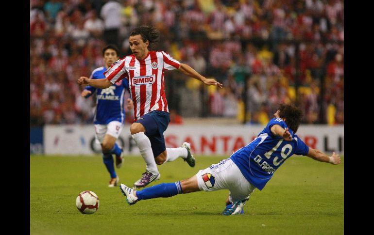 Omar Arellano y Rafael Olarra en el partido de 'ida' para la Copa Libertadores. JAMMEDIA  /