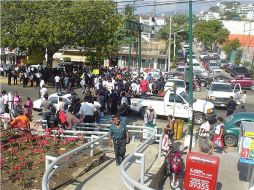 A través de pancartas, la ciudadanía manifestó su inconformidad ante el gobierno municipal. ESPECIAL  /