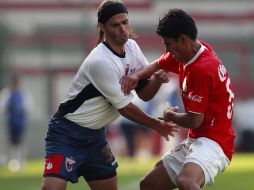 Mario Hernández Lash (izq) fue defensor del Atlante, en la foto jugando con Chetumal, filial del mismo equipo. JAMMEDIA  /