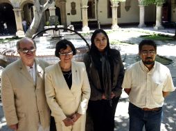 Paco de la Peña,  Angélica Peregrina, Patricia Montelongo,  y Aciel Sánchez, representantes de arte. E.BARRERA  /