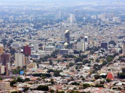 Las autoridades tapatías adelantaron reuniones con vecinos de la Zona 2 (Minerva) para analizar sus problemáticas urbanas. A. GARCÍA  /