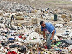 Los jugos de la basura que escurren del basurero son constantes en lluvias. E. PACHECO  /