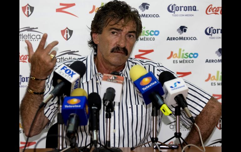 Ricardo La Volpe se podría ver las caras contra México en las Eliminatorias 2014. MEXSPORT  /