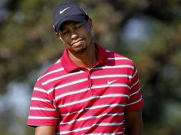 Tiger Woods lamenta un mal golpe durante su último recorrido en Akron. REUTERS  /