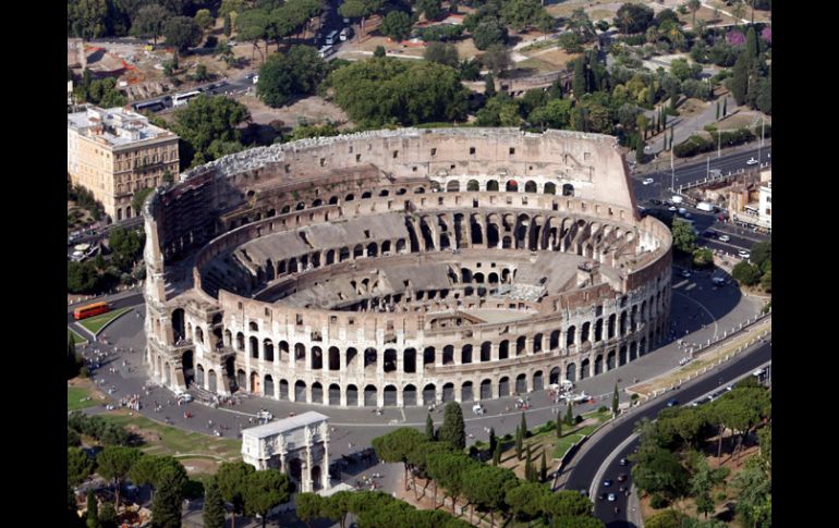 Los turistas tendrán la opotunidad de observar al estadio envuelto en llamas. EFE  /