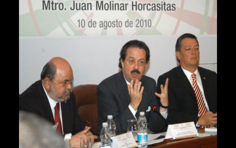 Juan Francisco Molinar Horcaditas comparece ante  la comisión permanente del Congreso. NTX  /