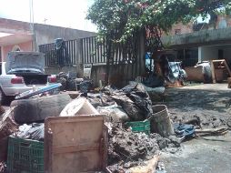 El agua entró a casas, causando daños a los muebles de las mismas. I. DE LOZA  /