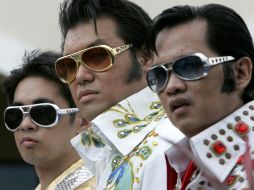 Filipinos rinde tributo a Elvis. AP  /