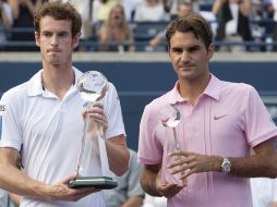 Murray y Federer posan para los reporteros gráficos. AP  /