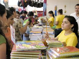 El regreso a clases traerá beneficio para las casas de empeño. NTX  /