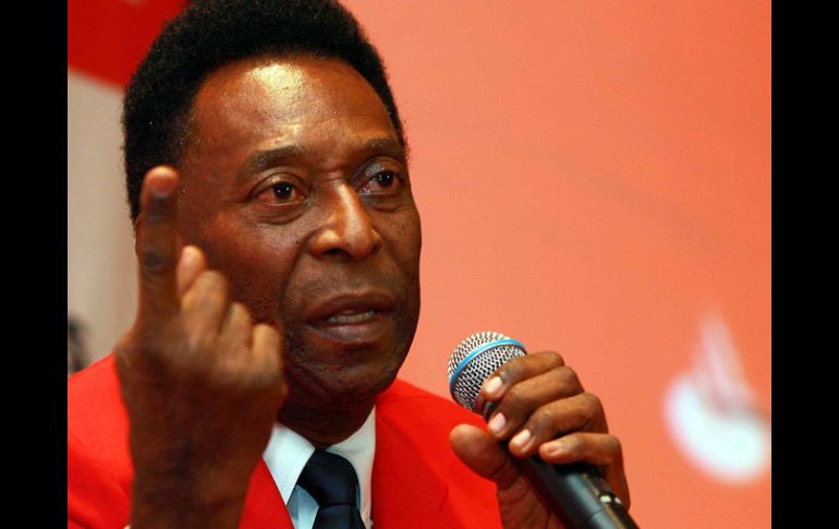 Pelé asegura que lo mejor para Neymar es permanecer con Santos. MEXSPORT  /