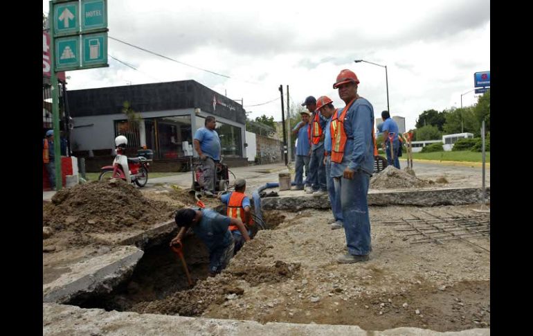 El socavón presenta 10 metros de diámetro. E. BARRERA  /