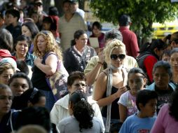 Alrededor de mil 200 padres de familia no concretaron el trámite escolar porque no correspondía a los Módulos de Atención. E. BARRERA  /