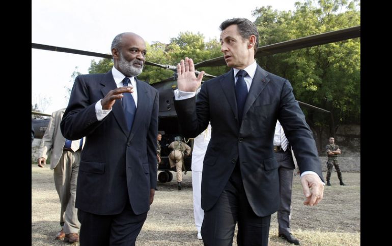 El presidente Sarkozy dio la órden de iniciar la repatriación el jueves. AFP  /