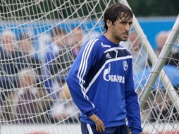 Raúl González durante un entrenamiento. EFE  /