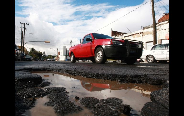 El Ayuntamiento tapatío no ha dado a conocer qué calles serían las que se intervendrían con la renovación de pavimentos. A. CAMACHO  /